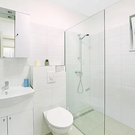 펜션 Six-bedroom In *