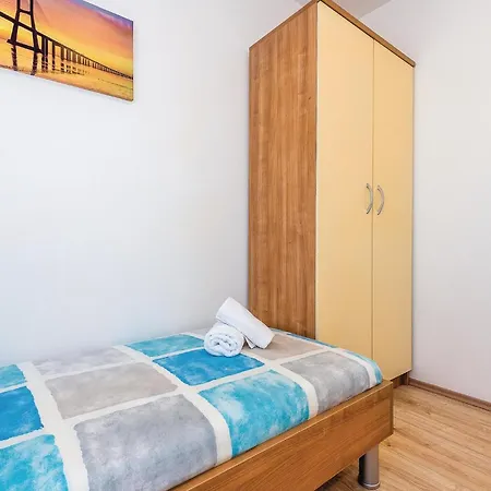 Holiday home Six-Bedroom Holiday Home In Rogoznica Rogoznica (Sibenik-Knin)