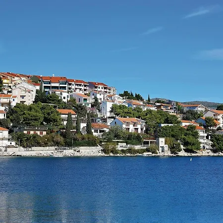 Stunning Home In Rogoznica With Kitchen Holiday home *