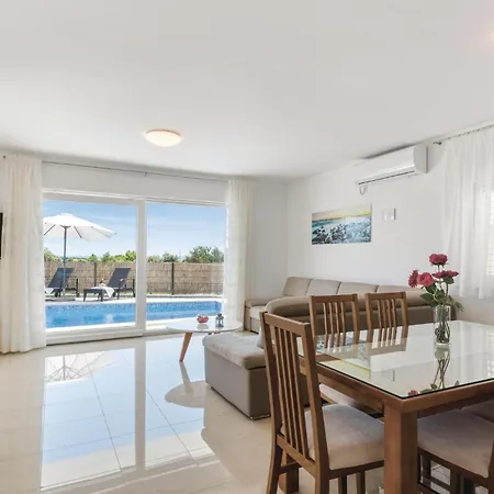 Holiday home Stunning Home In Rogoznica With Kitchen Rogoznica (Sibenik-Knin)