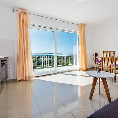 Six-Bedroom Holiday Home In Rogoznica Holiday home